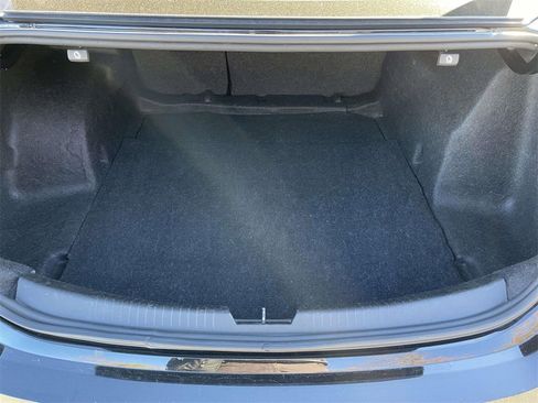 Used 2024 Chevrolet Malibu LT image 10