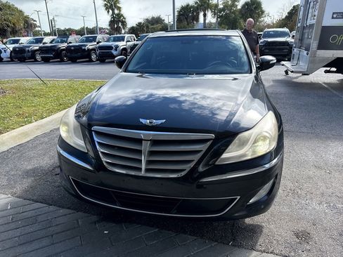 Used 2012 Hyundai Genesis 5.0 image 5