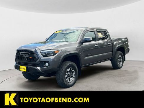 Certified 2020 Toyota Tacoma TRD Off-Road w/ Technology Package AWD/4WD image 1