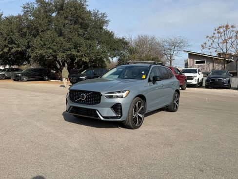 Certified 2023 Volvo XC60 T8 Ultimate w/ Climate Package image 2