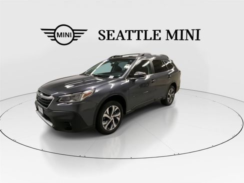 Used 2022 Subaru Outback Limited image 5