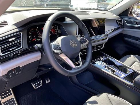 New 2026 Volkswagen Atlas Peak Edition AWD/4WD image 14