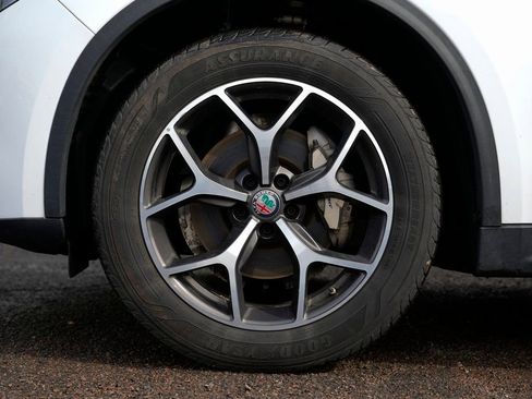 Used 2019 Alfa Romeo Stelvio Ti image 13