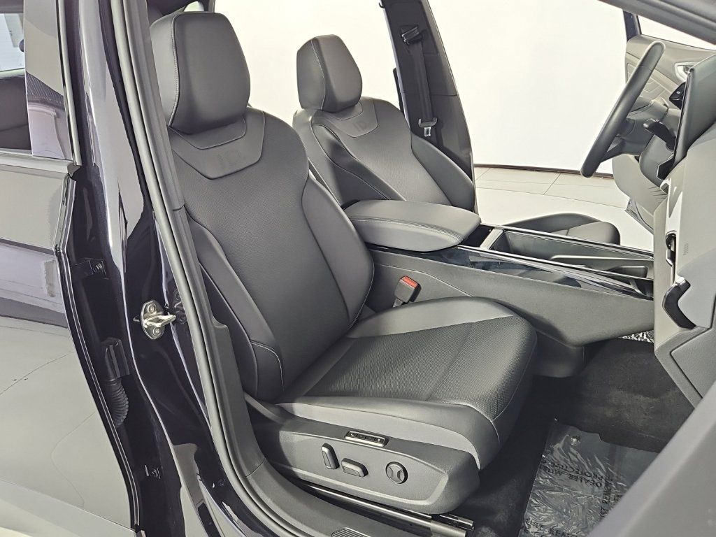 Used 2023 Volkswagen ID.4 Pro S RWD image 19