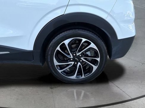 Used 2023 Chevrolet Bolt EUV Premier w/ Sun & Sound Package FWD image 31