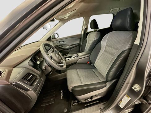 Used 2023 Nissan Rogue SV AWD/4WD image 13
