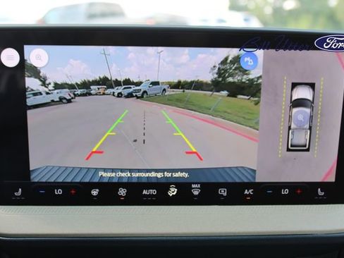 New 2025 Ford Maverick Lariat image 16