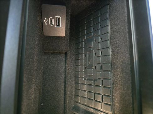 New 2026 Lincoln Navigator Reserve image 21