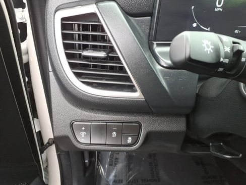 Used 2024 Kia Seltos EX image 19