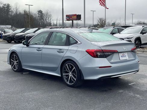 Used 2023 Honda Civic Touring image 27