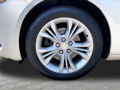 Used 2014 Chevrolet Impala LT w/ Convenience Package FWD image 37