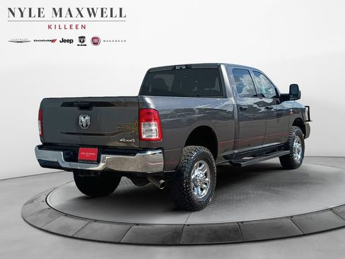 Used 2024 RAM 2500 Tradesman w/ Chrome Appearance Group AWD/4WD image 16