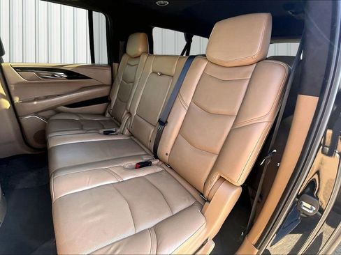 Used 2018 Cadillac Escalade ESV Platinum AWD/4WD image 20