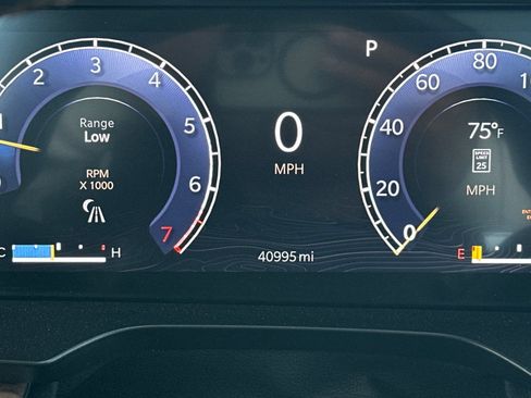 Used 2023 Jeep Grand Cherokee Summit w/ Adv Protech Group IV AWD/4WD image 30