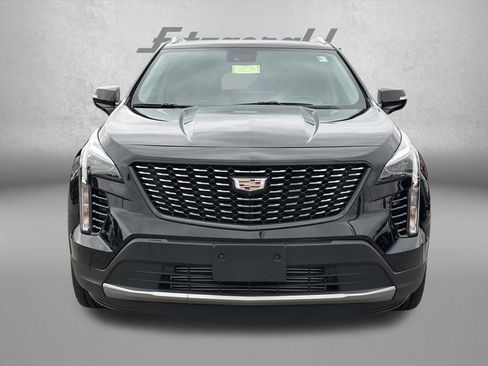 Used 2023 Cadillac XT4 Premium Luxury w/ Enhanced Visibility Package AWD/4WD image 3