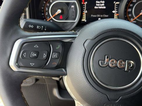 Used 2024 Jeep Wrangler Unlimited Sahara w/ Technology Group AWD/4WD image 22