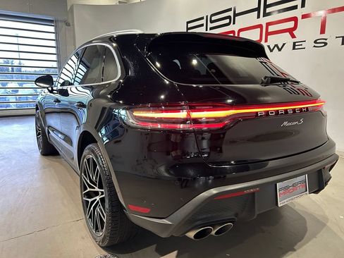 Used 2023 Porsche Macan S AWD/4WD image 5