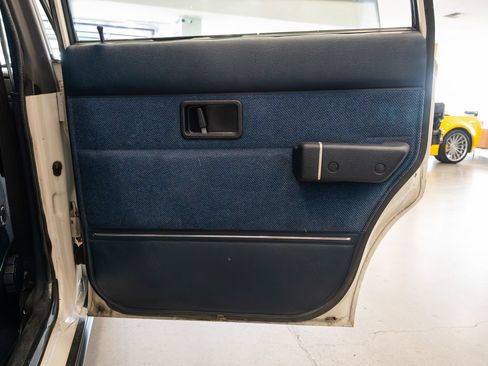 Used 1989 Volvo 240 DL RWD image 23