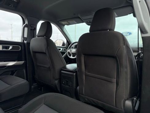 Certified 2023 Ford Explorer XLT image 19