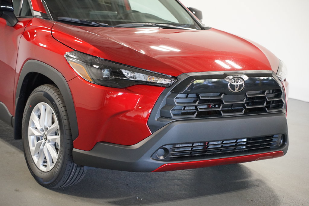New 2026 Toyota Corolla Cross LE FWD image 4