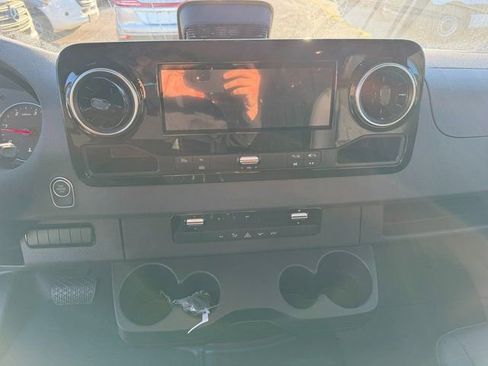 New 2025 Mercedes-Benz Sprinter 2500 image 8