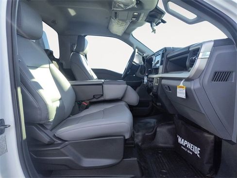 New 2025 Ford F450 XL w/ XL Chrome Package image 15