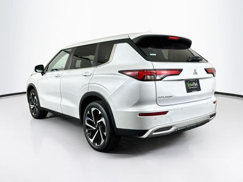 Used 2024 Mitsubishi Outlander SE AWD/4WD image 5