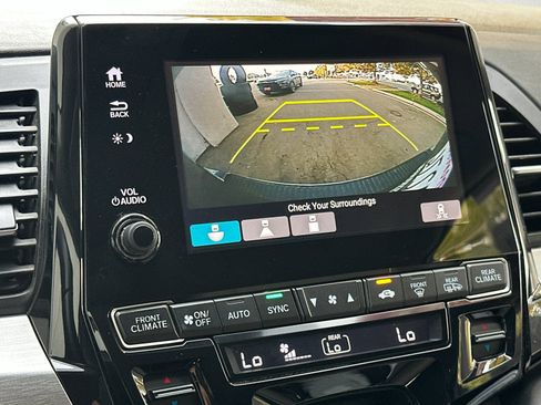 Used 2018 Honda Odyssey EX-L image 25