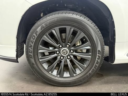 Used 2021 Lexus GX 460 Premium w/ Accessory Package AWD/4WD image 10
