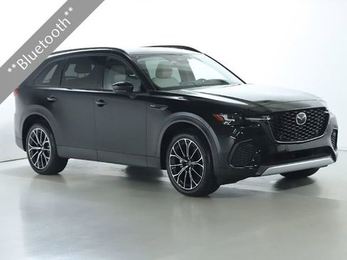 Certified 2025 MAZDA CX-70 Plug-In Hybrid w/ Premium Pkg image 4