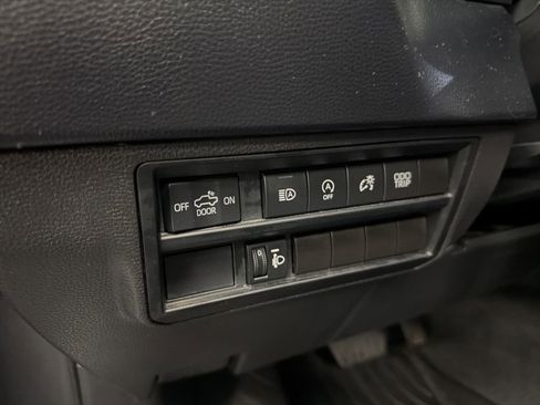 Used 2024 Toyota Tundra SR5 AWD/4WD image 17