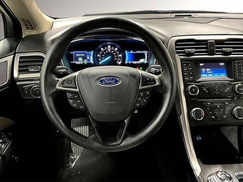 Used 2018 Ford Fusion S image 8