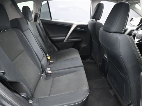 Used 2016 Toyota RAV4 XLE image 31