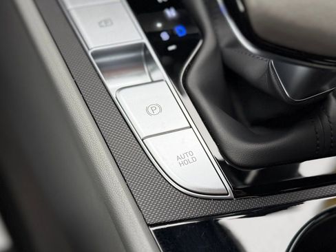 Used 2022 Hyundai Elantra SEL w/ Convenience Package image 17