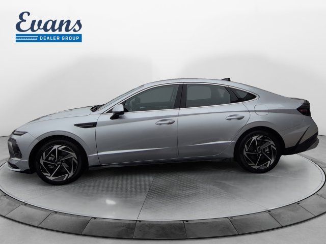 Used 2026 Hyundai Sonata SEL FWD image 3