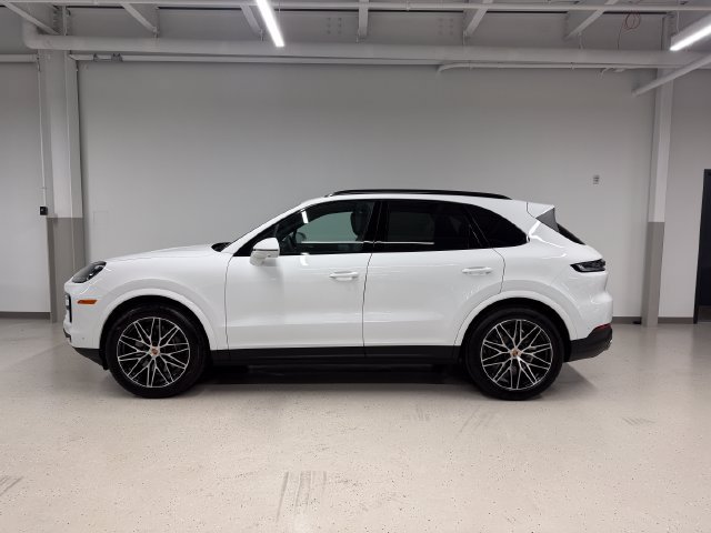 Certified 2026 Porsche Cayenne AWD/4WD image 2