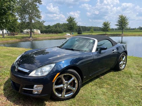 Used 2007 Saturn Sky w/ Premium Trim Pkg image 3