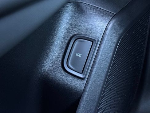 New 2026 GMC Terrain AT4 AWD/4WD image 17