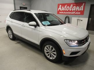 Used 2018 Volkswagen Tiguan SE image 1