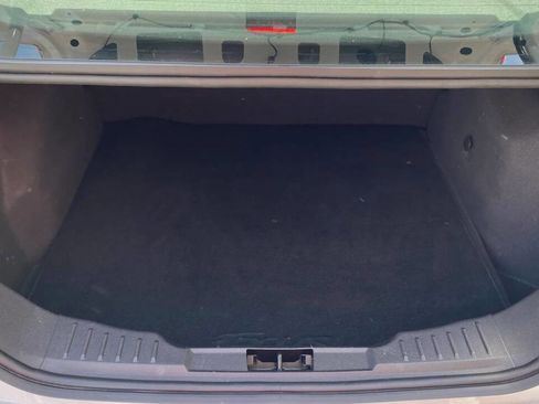 Used 2014 Ford Focus SE w/ Interior Protection Package FWD image 19