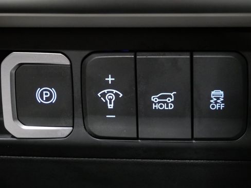 Used 2025 Hyundai Santa Fe SEL image 14