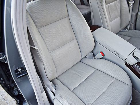 Used 2013 Mercedes-Benz S 550 image 22