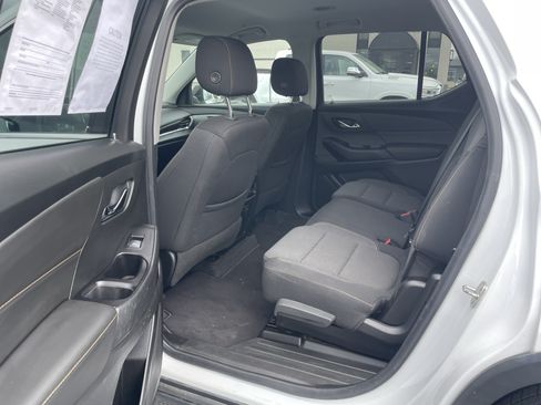 Used 2020 Chevrolet Traverse LS AWD/4WD image 26
