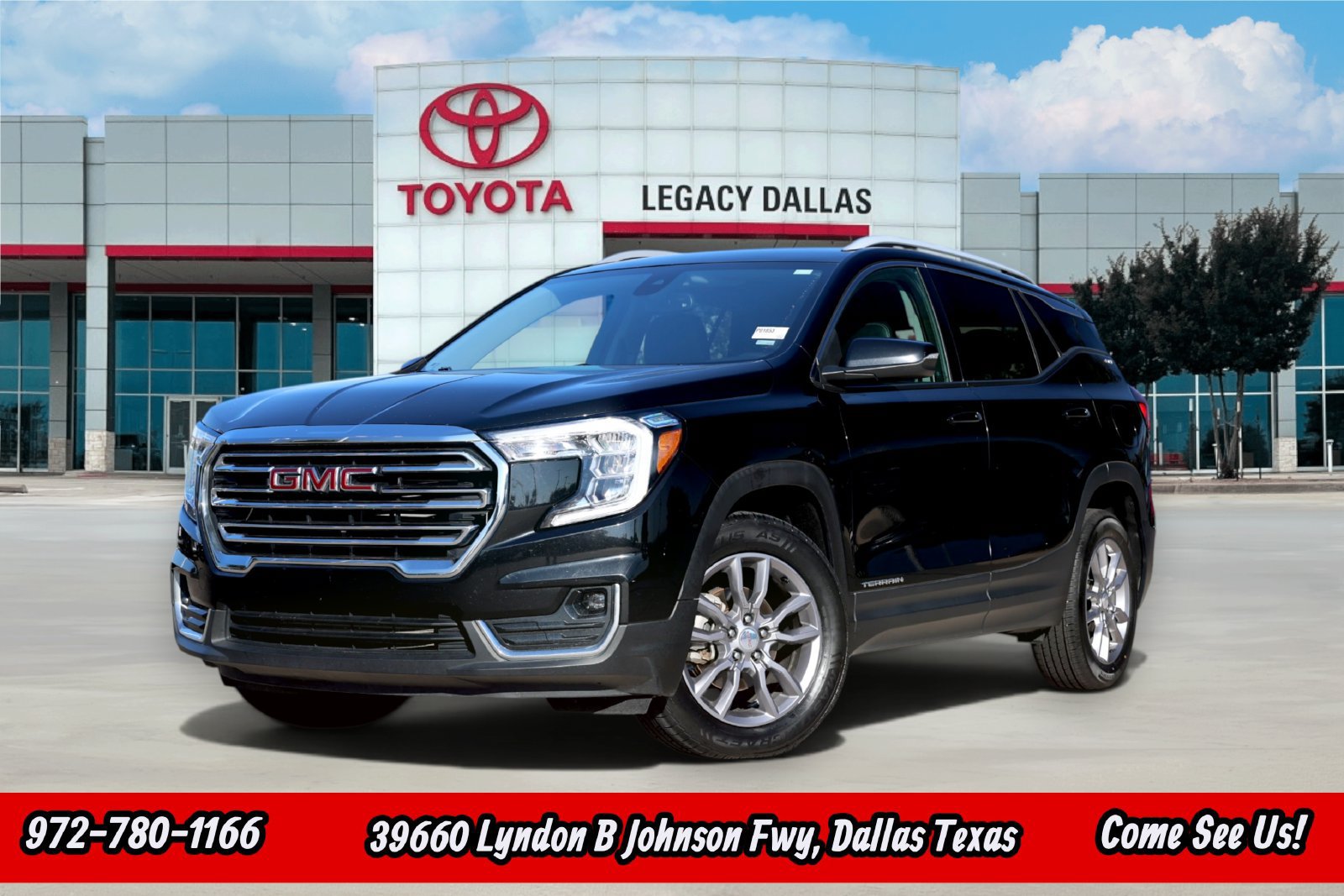 Used 2024 GMC Terrain SLT AWD/4WD image 1