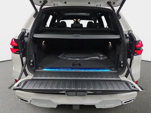 New 2026 BMW X5 xDrive50e image 12