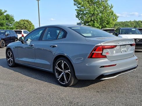 Used 2023 Volvo S60 B5 Core w/ Climate Package FWD image 4