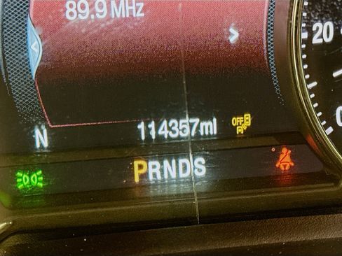 Used 2018 Ford Explorer Platinum image 19