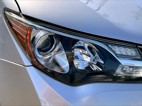 Used 2015 Toyota RAV4 XLE FWD image 26