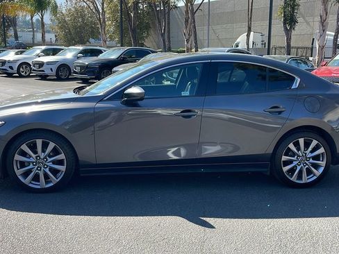 Used 2019 MAZDA MAZDA3 Sedan w/ Premium Package image 12