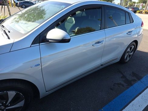 Used 2018 Hyundai Ioniq SEL w/ SEL Tech Package 02 image 5